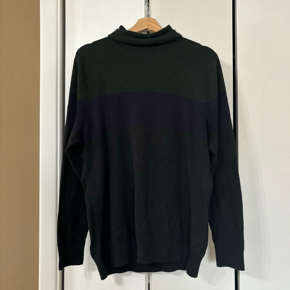 H&M color block turtle neck sweater